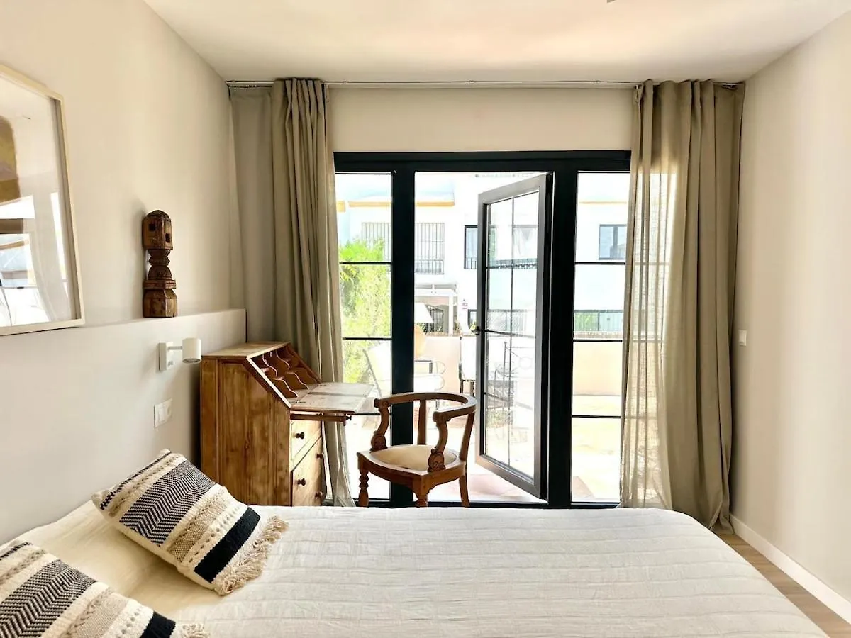 A Bright Townhouse In The Marbellamar Residential Development